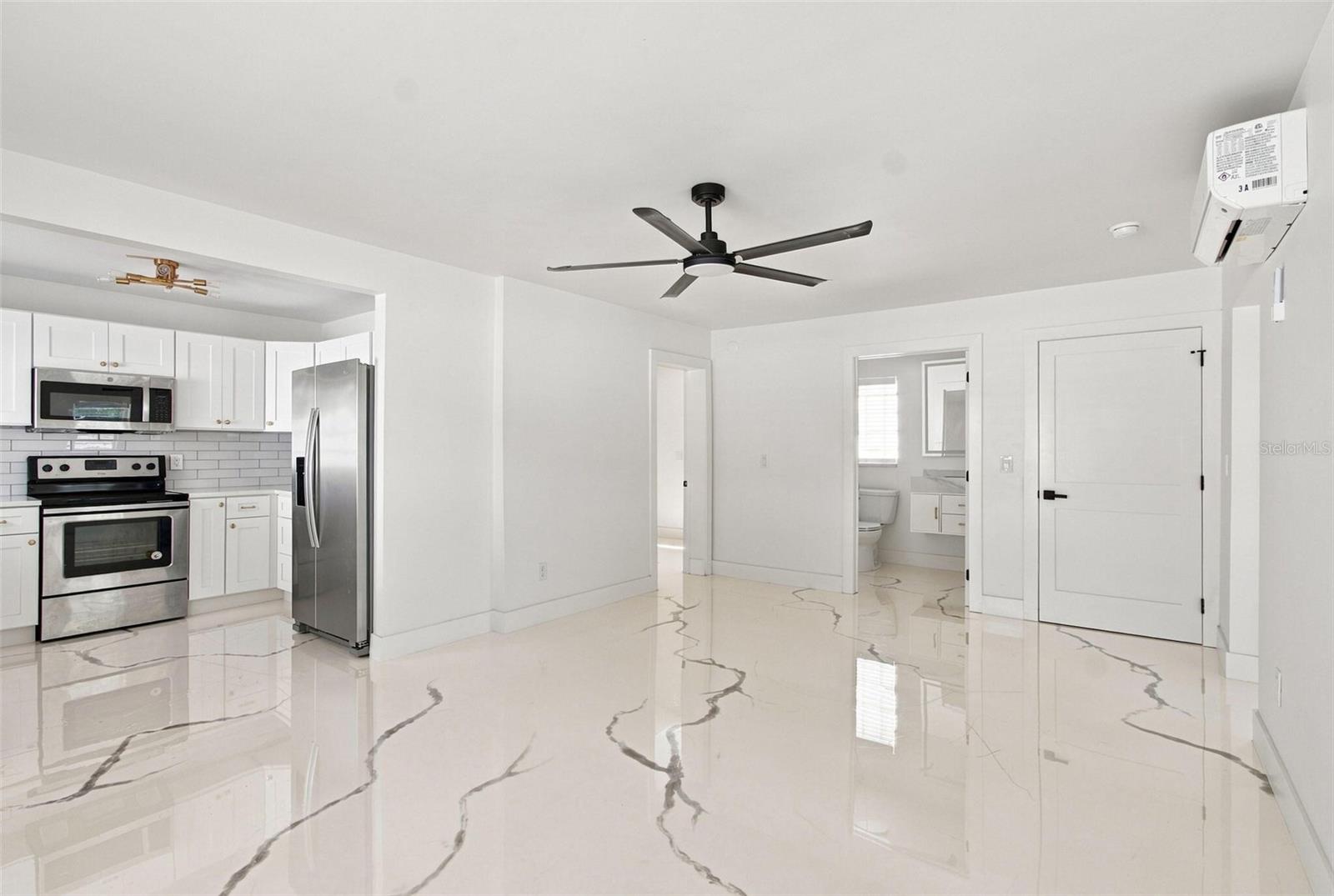 4125 GROVE — photo 4