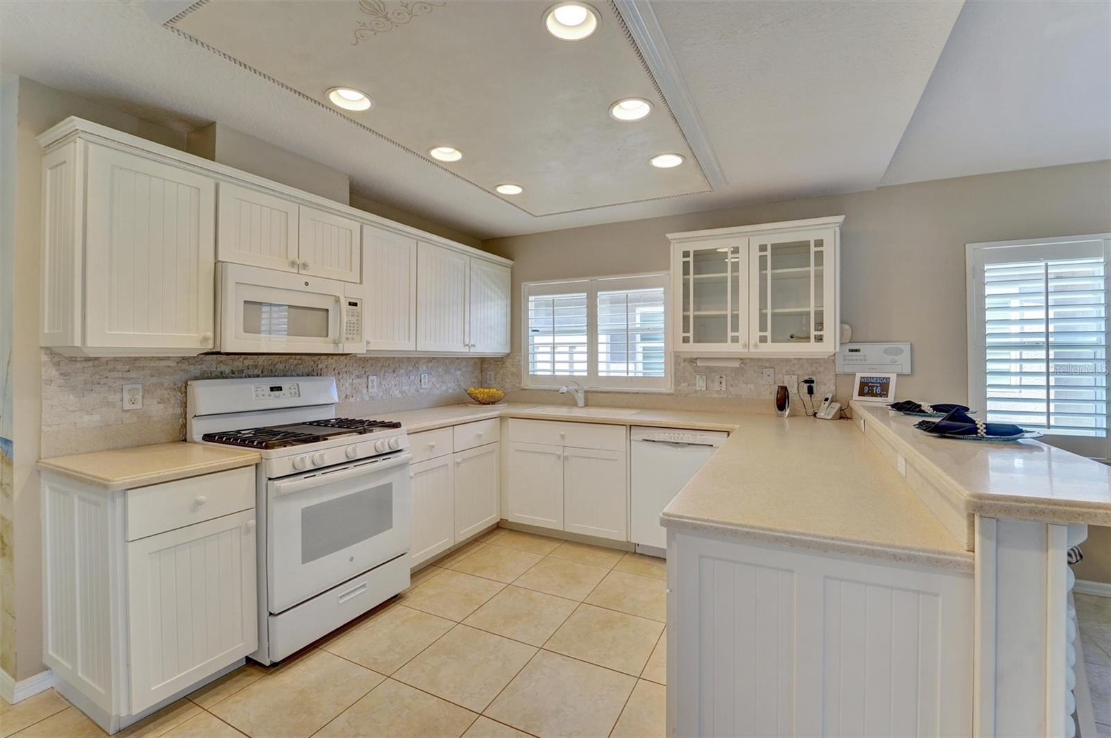740 SALT LAKE DR — photo 22