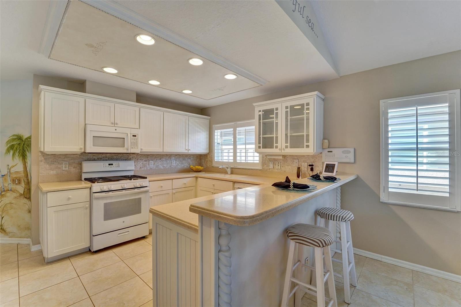 740 SALT LAKE DR — photo 24