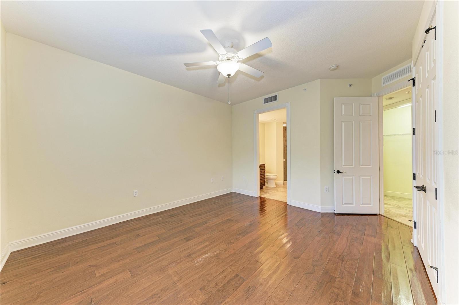 5200 MANORWOOD DR #2D — photo 39
