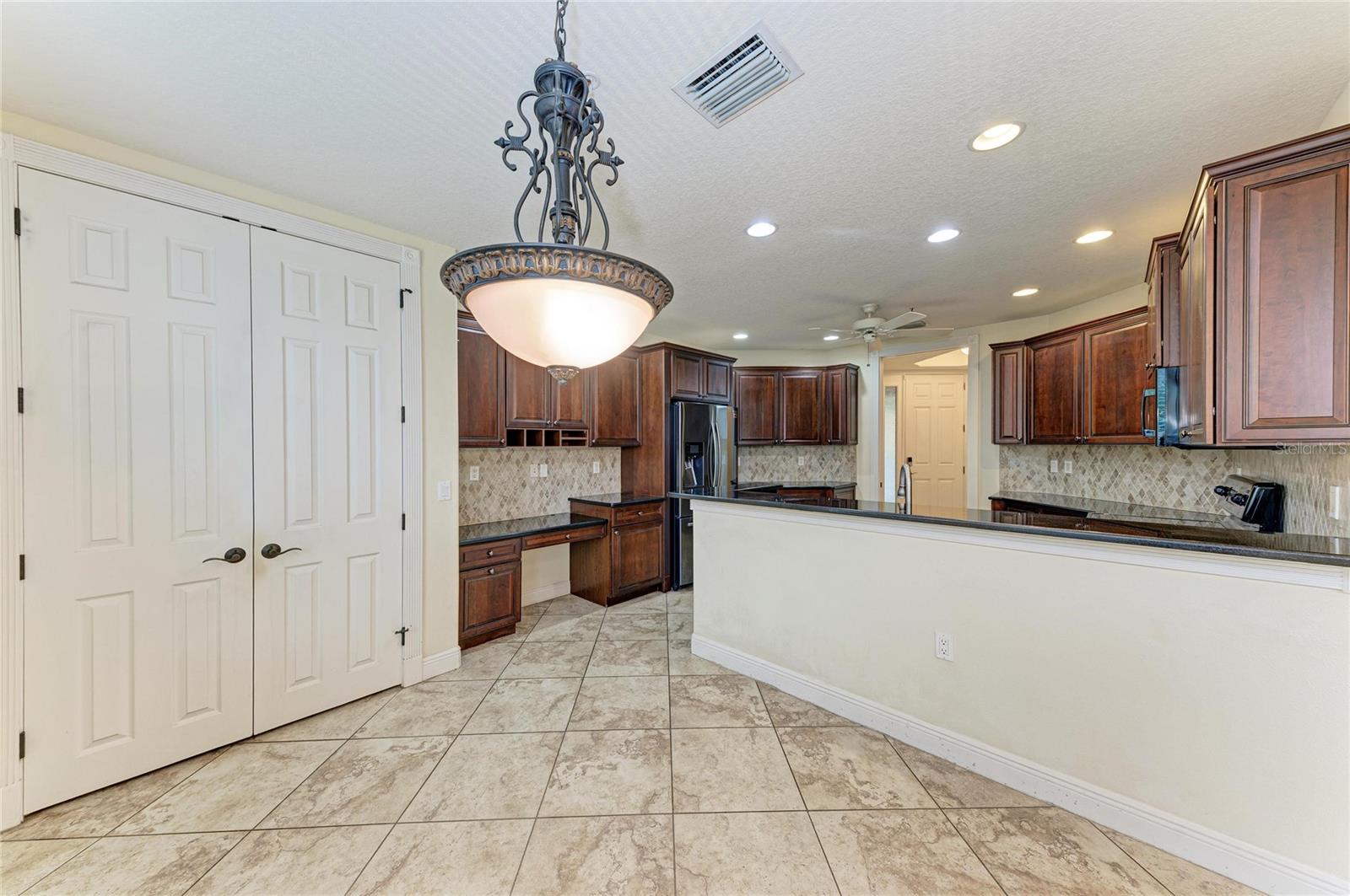 5200 MANORWOOD DR #2D — photo 22