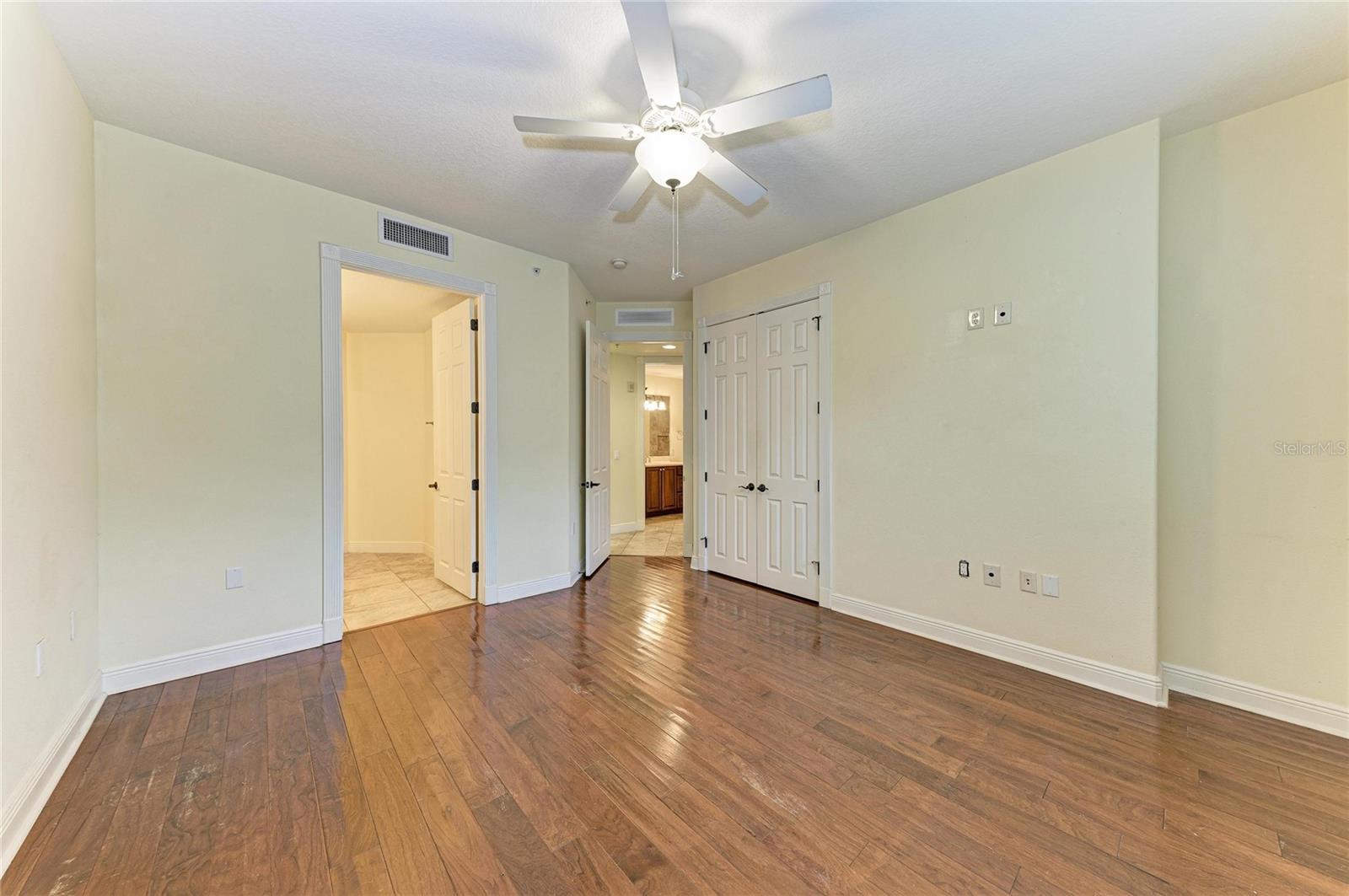 5200 MANORWOOD DR #2D — photo 40