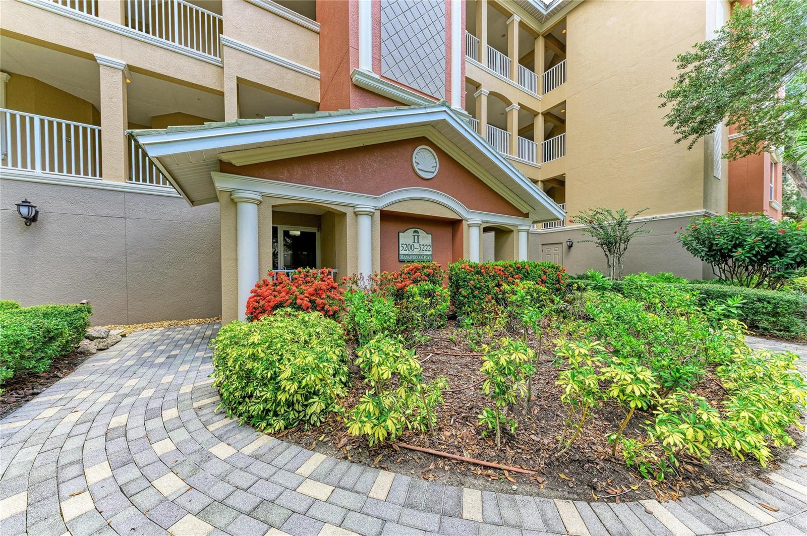 5200 MANORWOOD DR #2D — photo 5