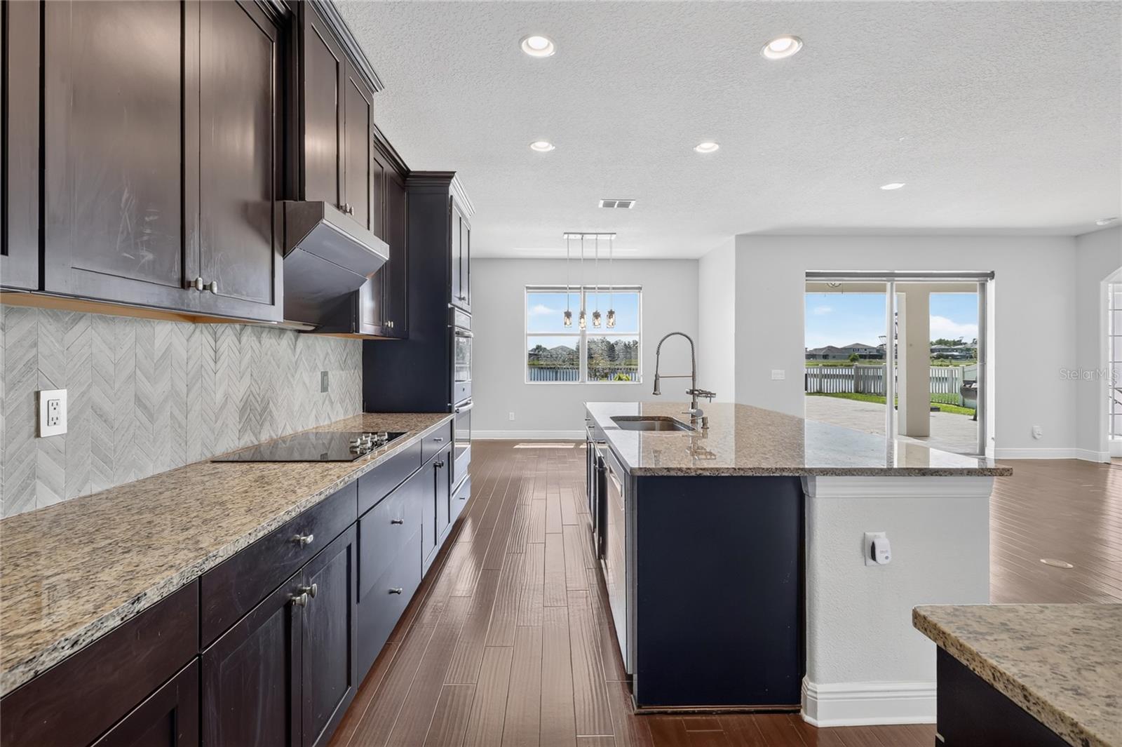 1806 NATURE VIEW DR — photo 31