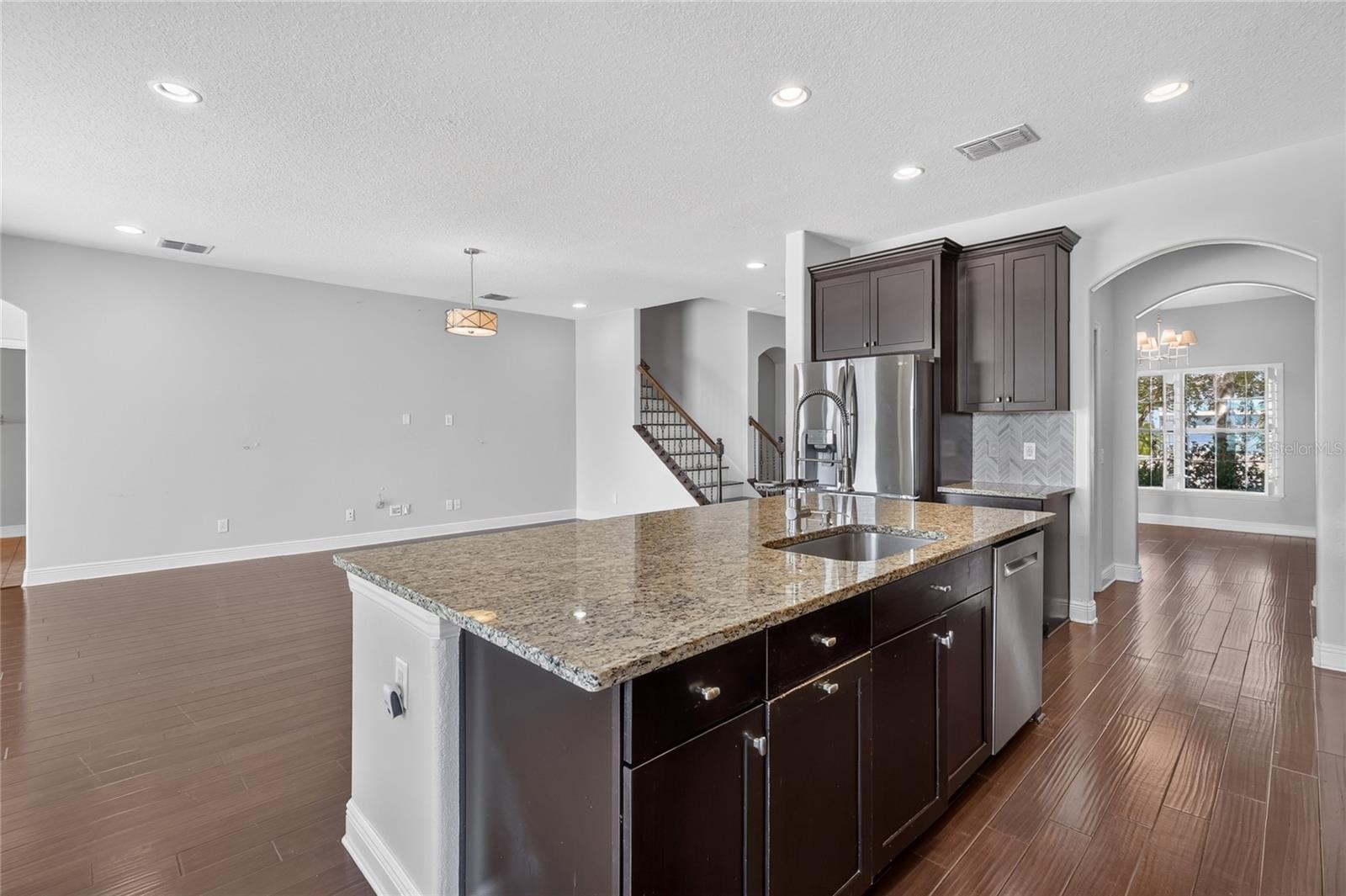 1806 NATURE VIEW DR — photo 28