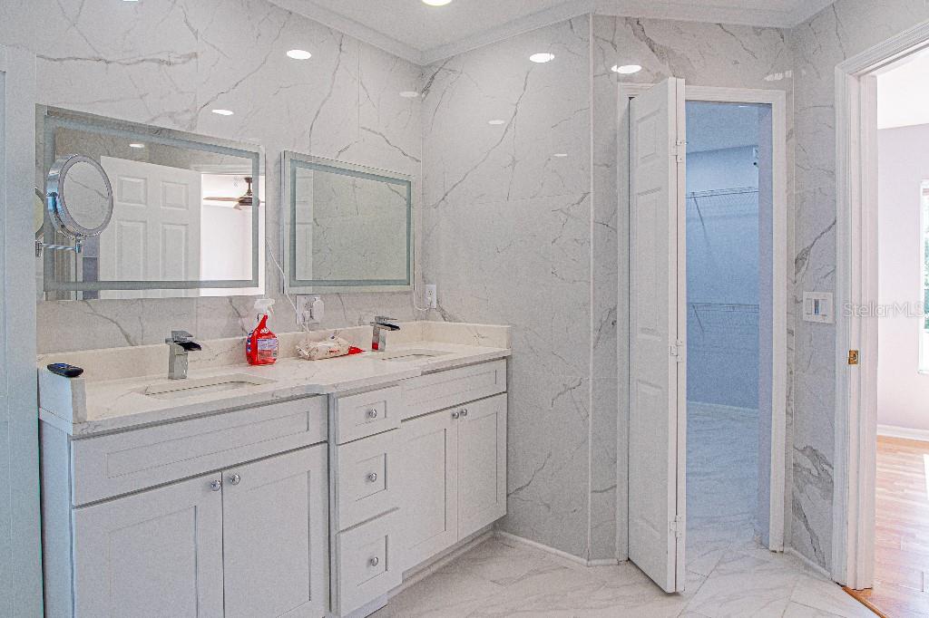 1745 OAK POND CT — photo 12