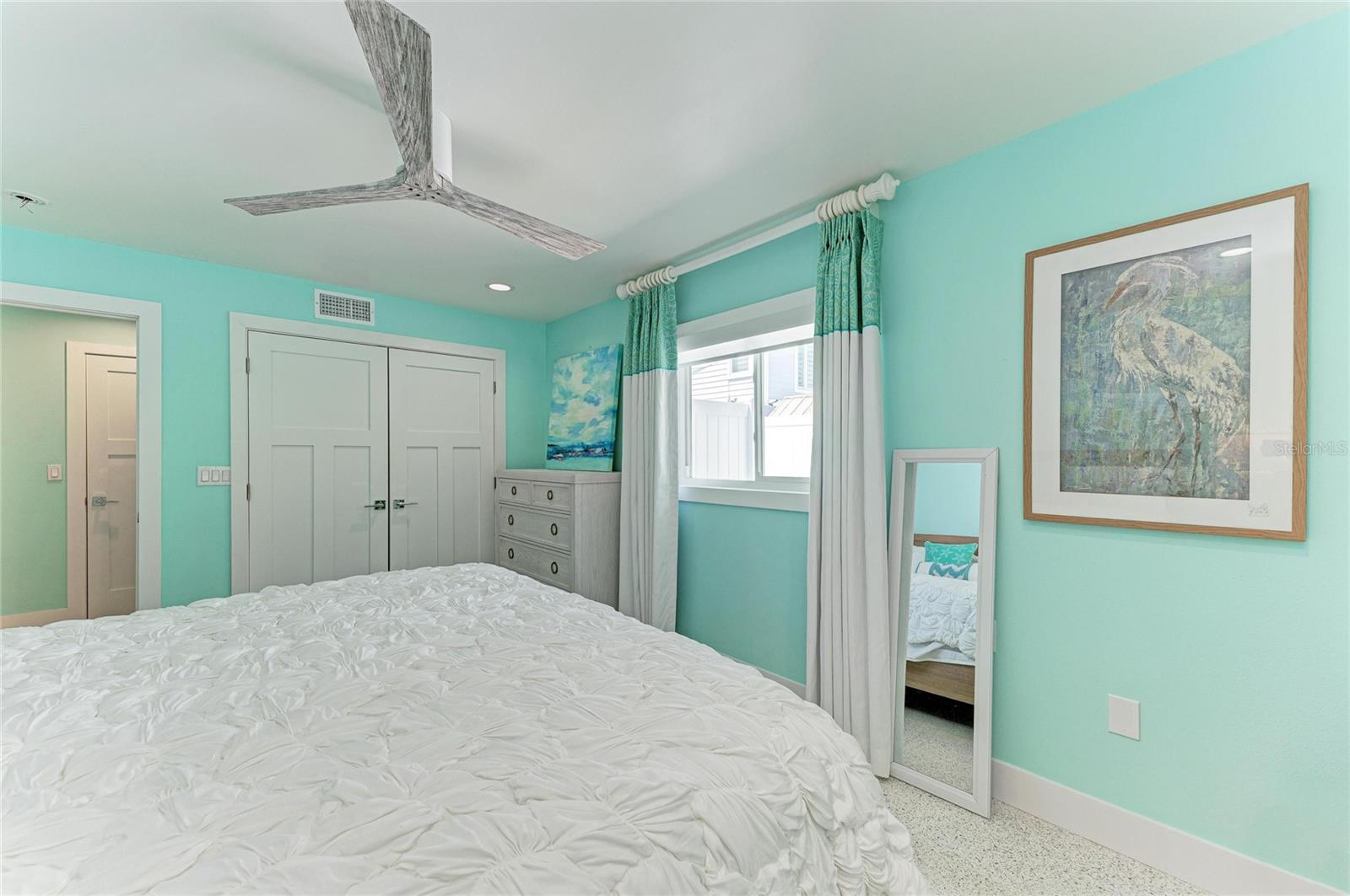 580 LINLEY ST — photo 22