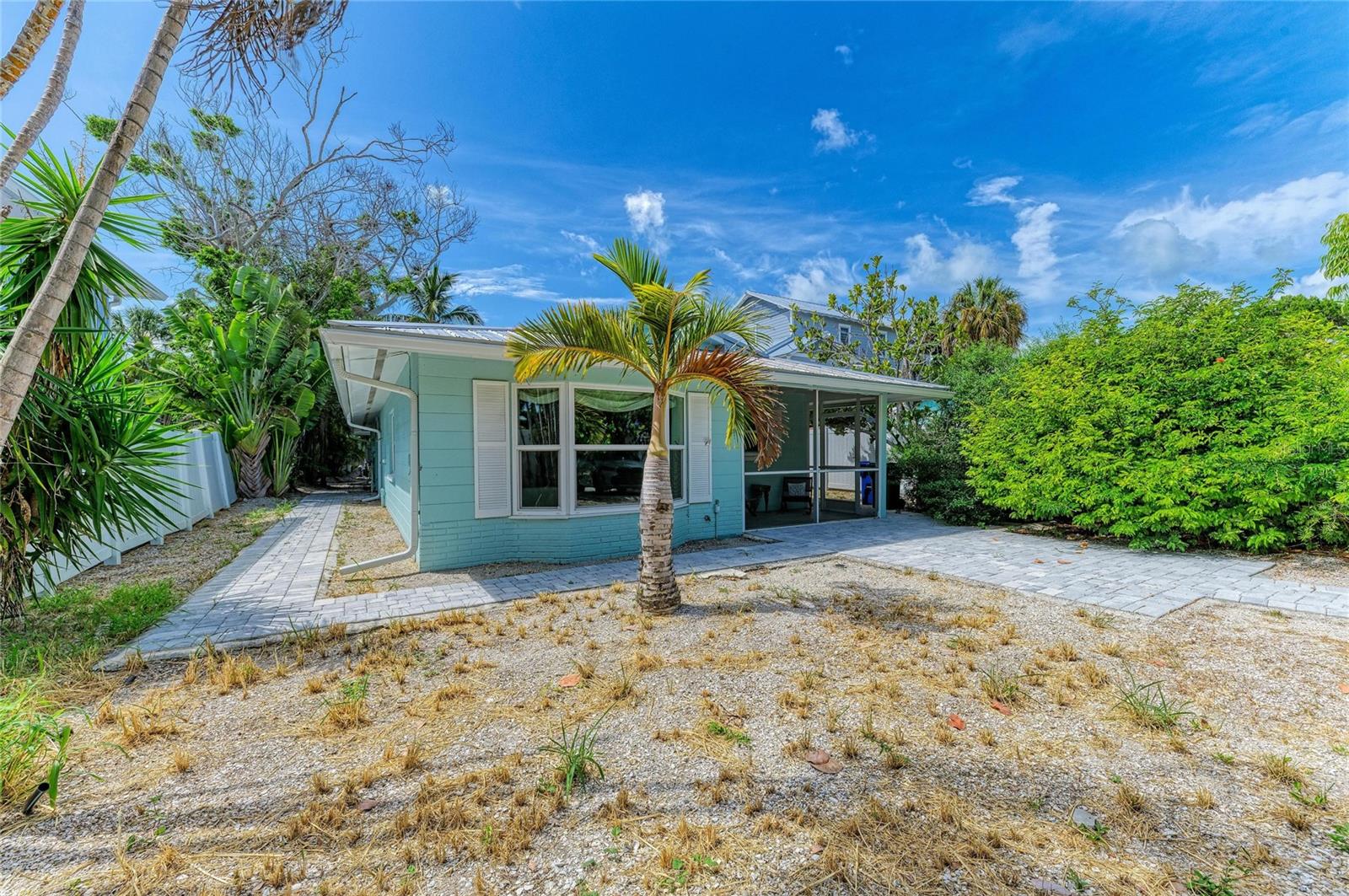 580 LINLEY ST — photo 39