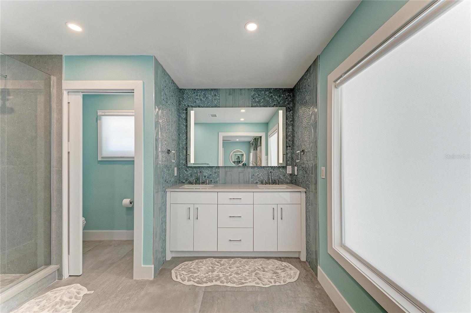580 LINLEY ST — photo 12