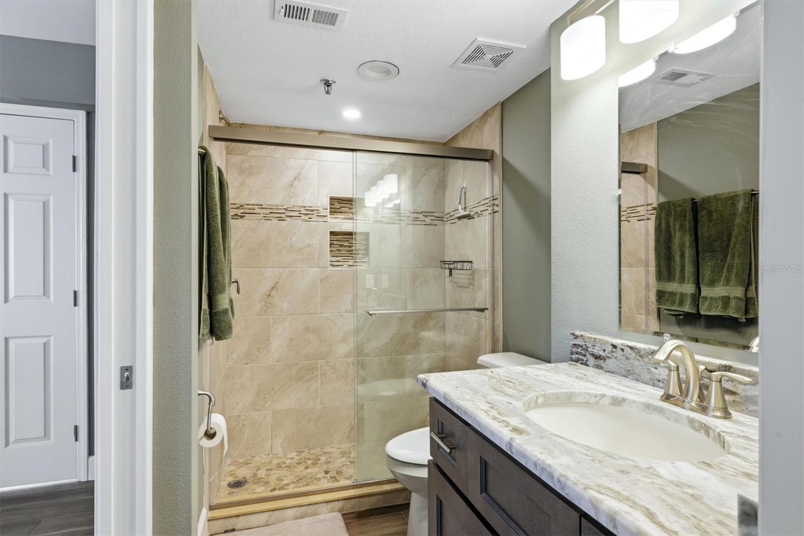1001 BENJAMIN FRANKLIN DR #206 — photo 32