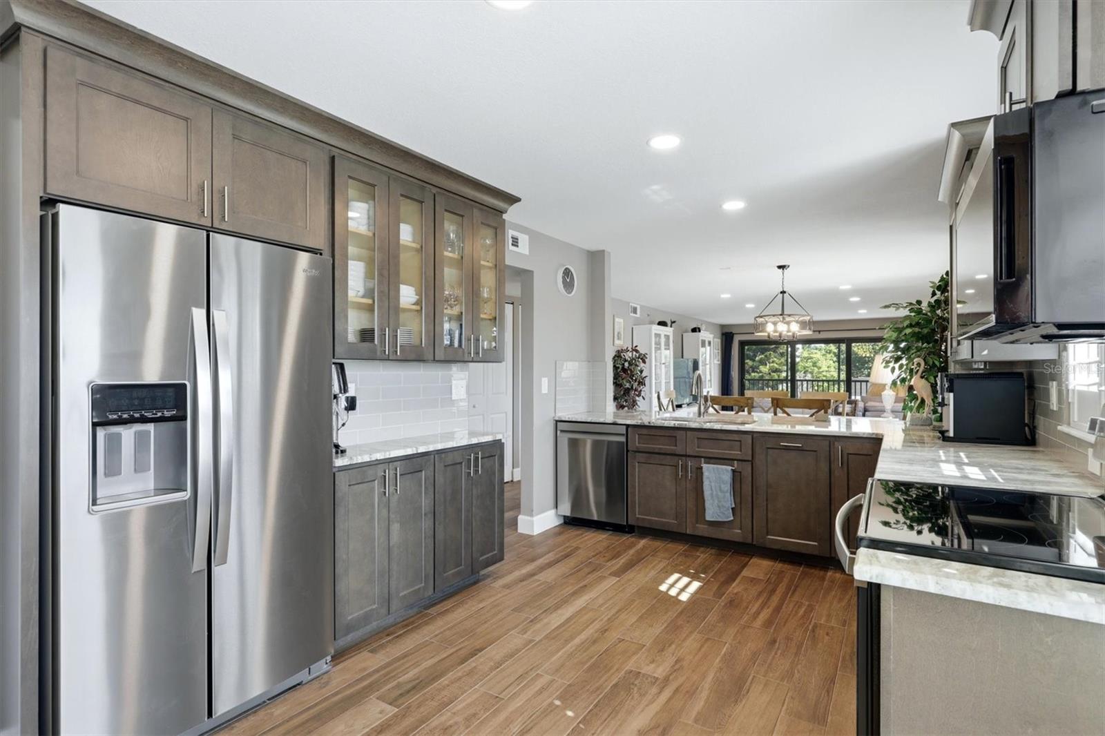 1001 BENJAMIN FRANKLIN DR #206 — photo 3
