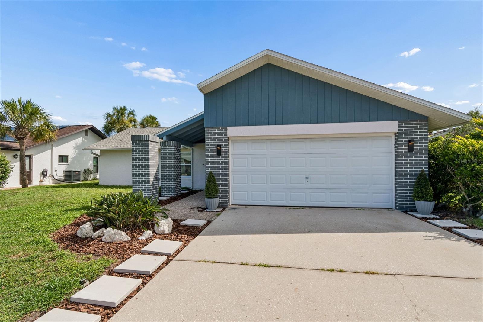 4559 INGERSOL PL — photo 2