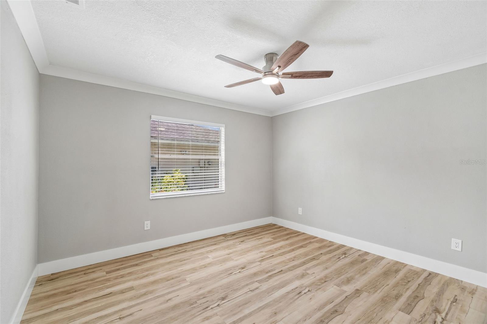 4559 INGERSOL PL — photo 27