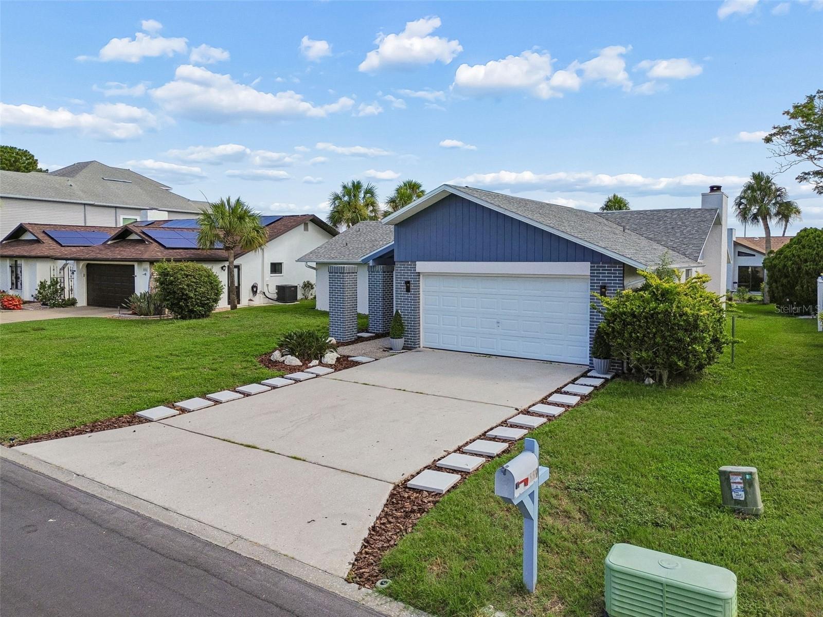 4559 INGERSOL PL — photo 3