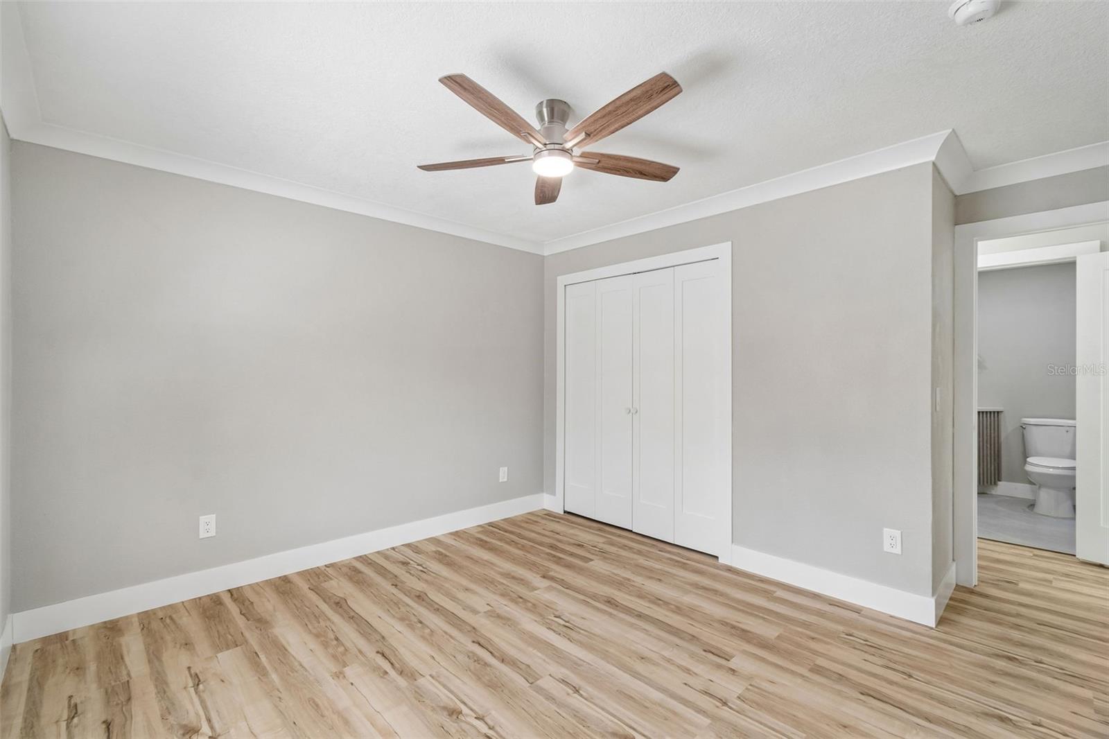 4559 INGERSOL PL — photo 36