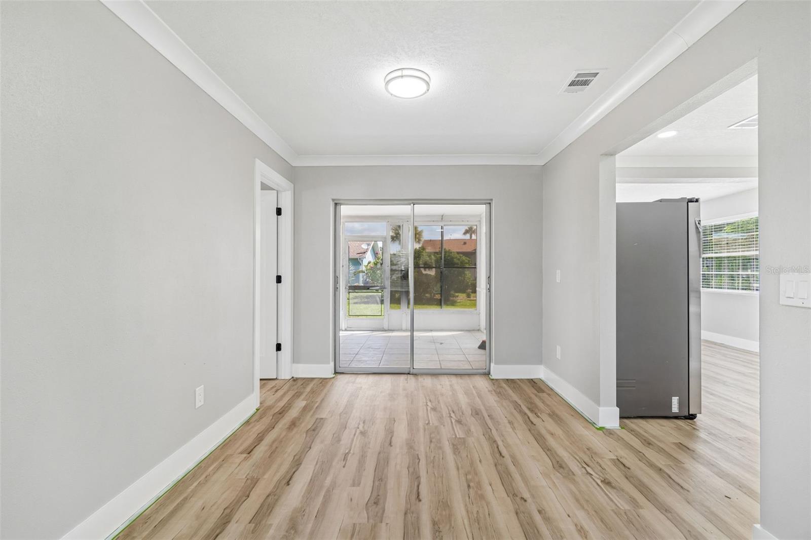 4559 INGERSOL PL — photo 10