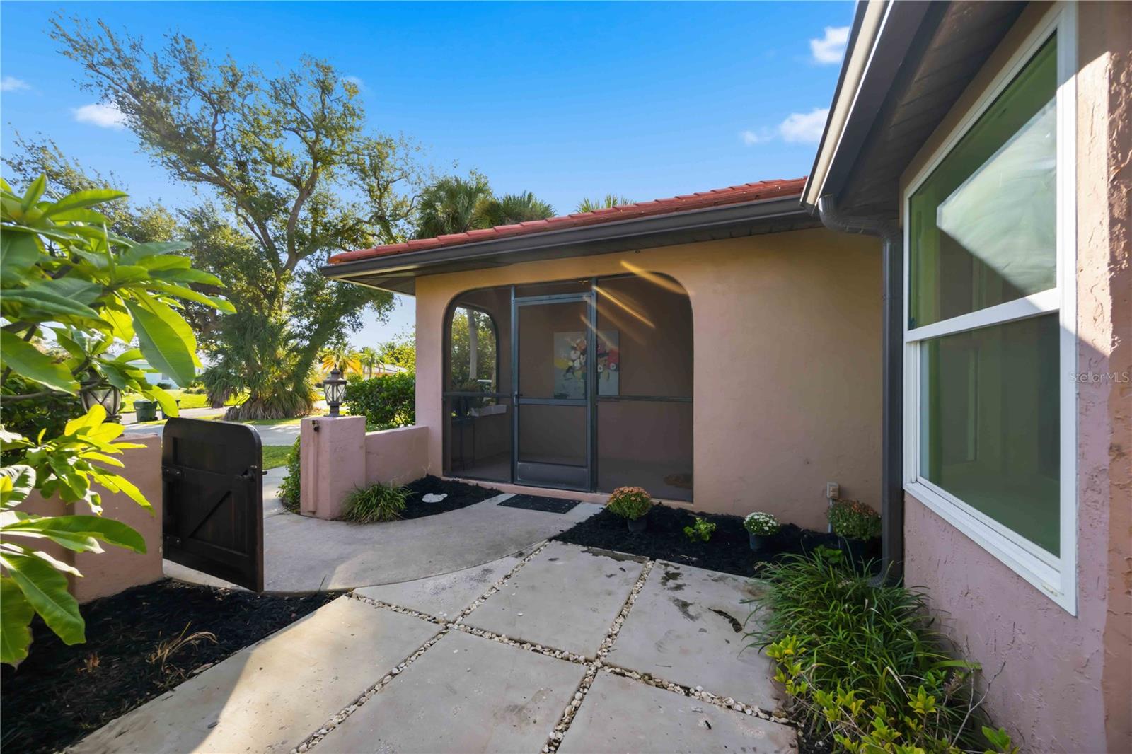 2317 GOYA DR — photo 16