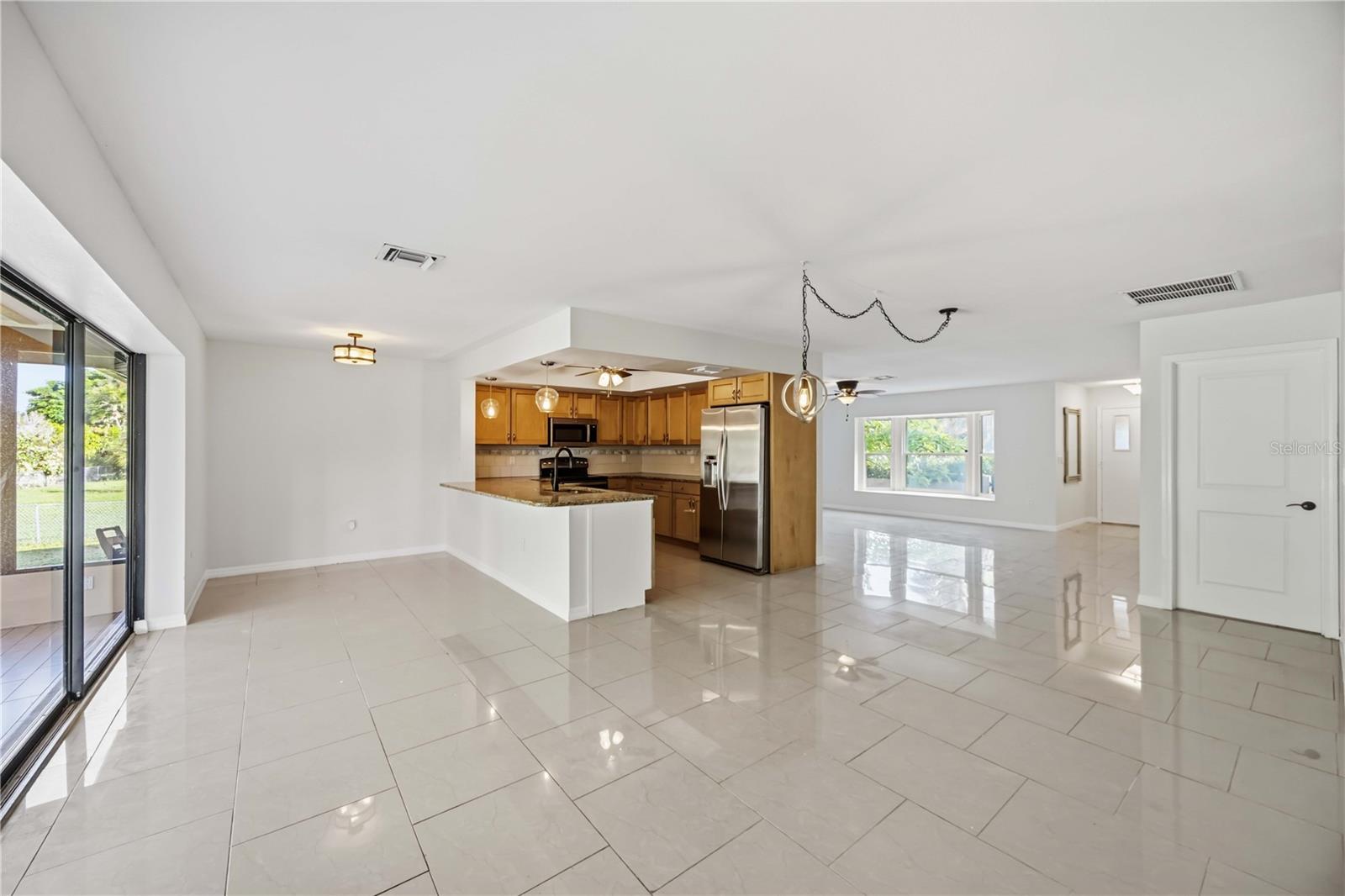 2317 GOYA DR — photo 2
