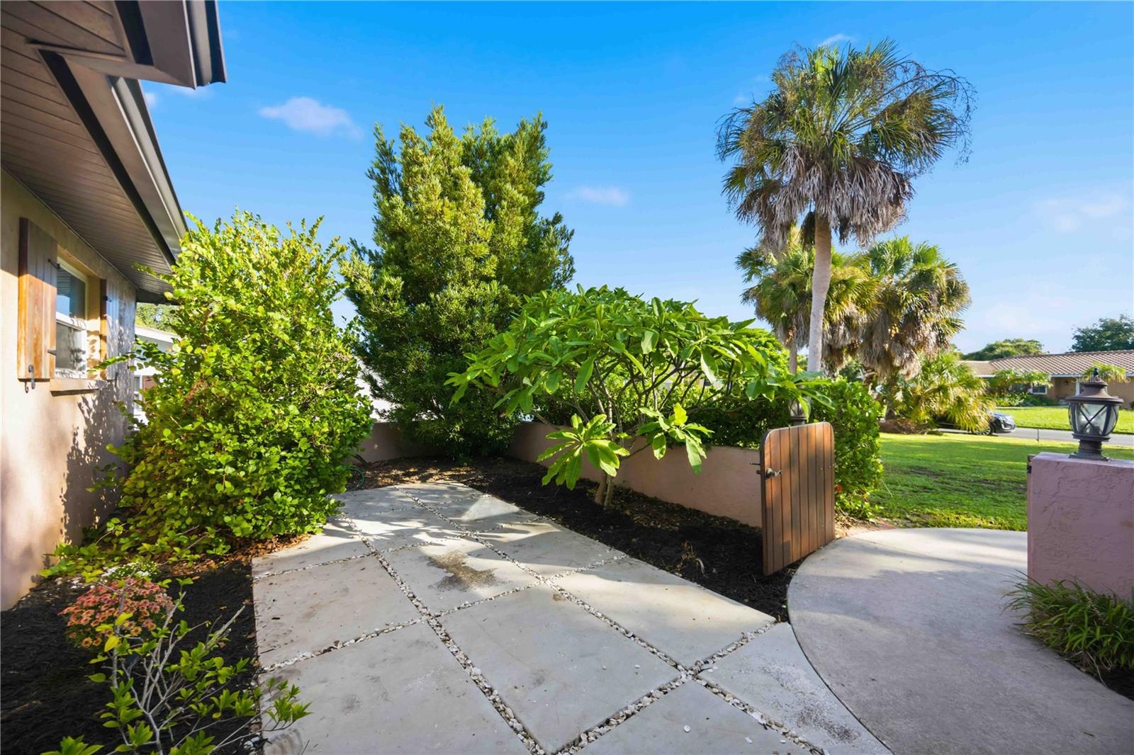 2317 GOYA DR — photo 11