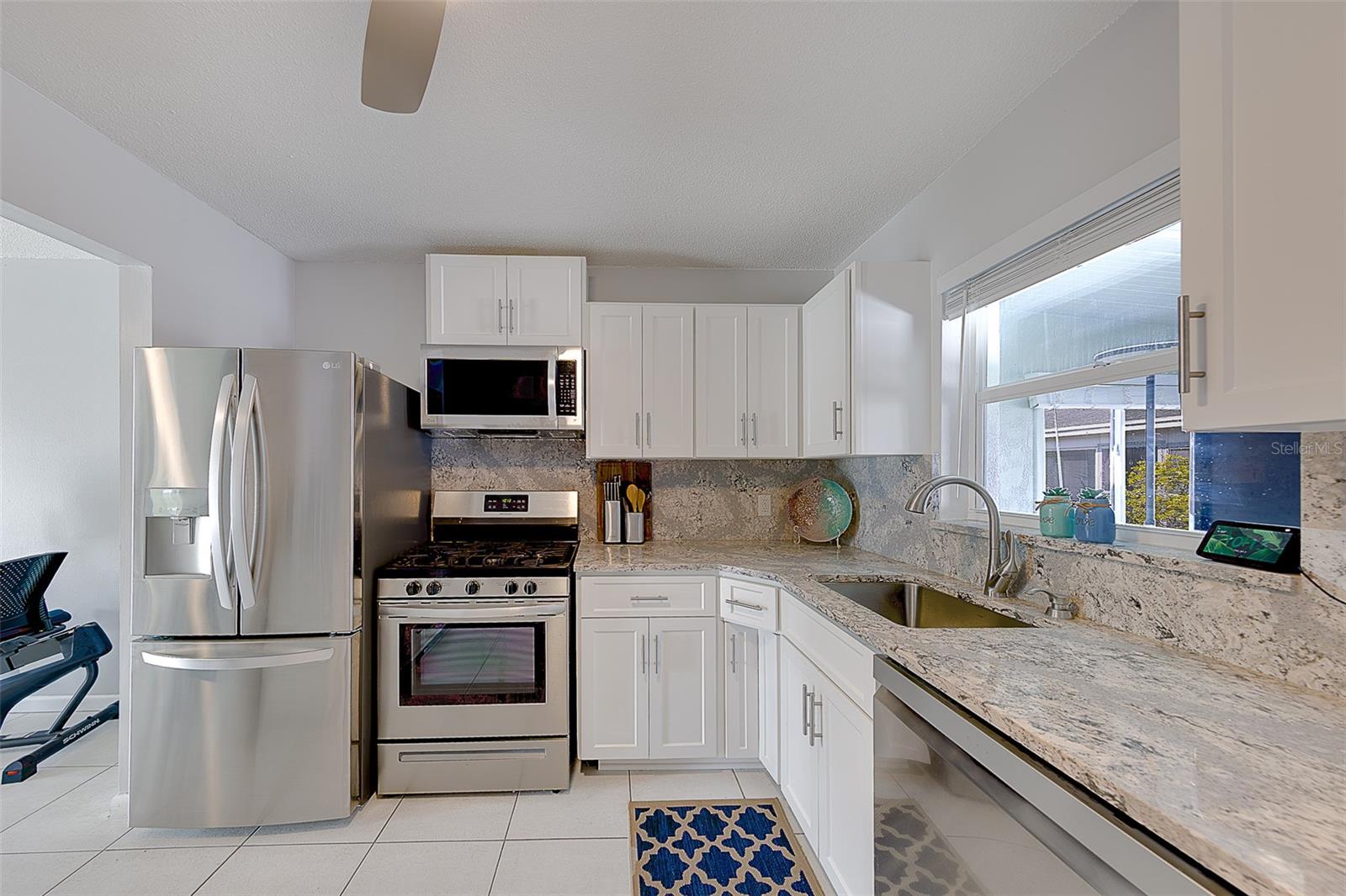 9906 LILY ST N — photo 9
