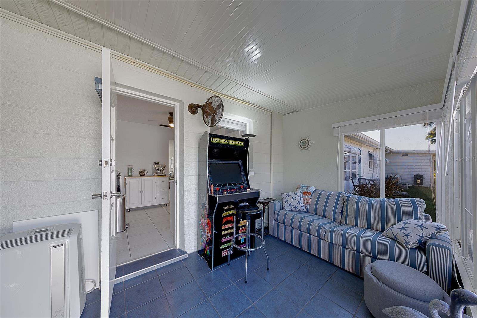 9906 LILY ST N — photo 10