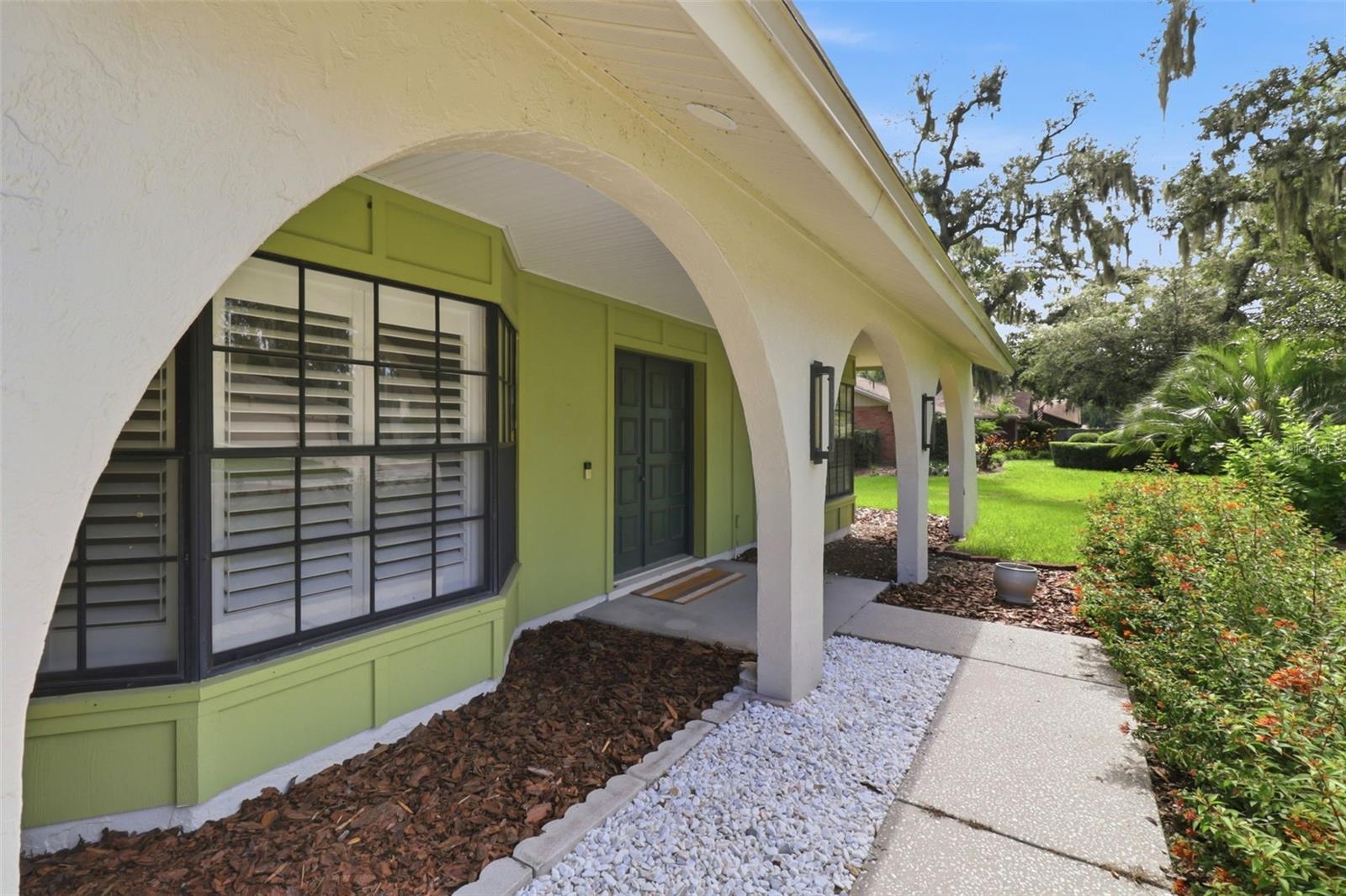 302 BLOOMINGFIELD DR — photo 47