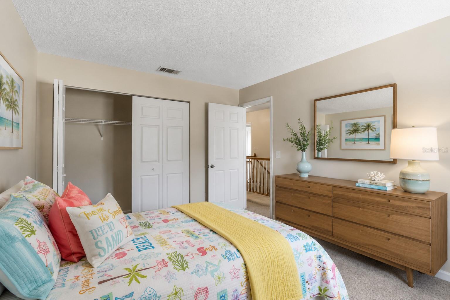 302 BLOOMINGFIELD DR — photo 39