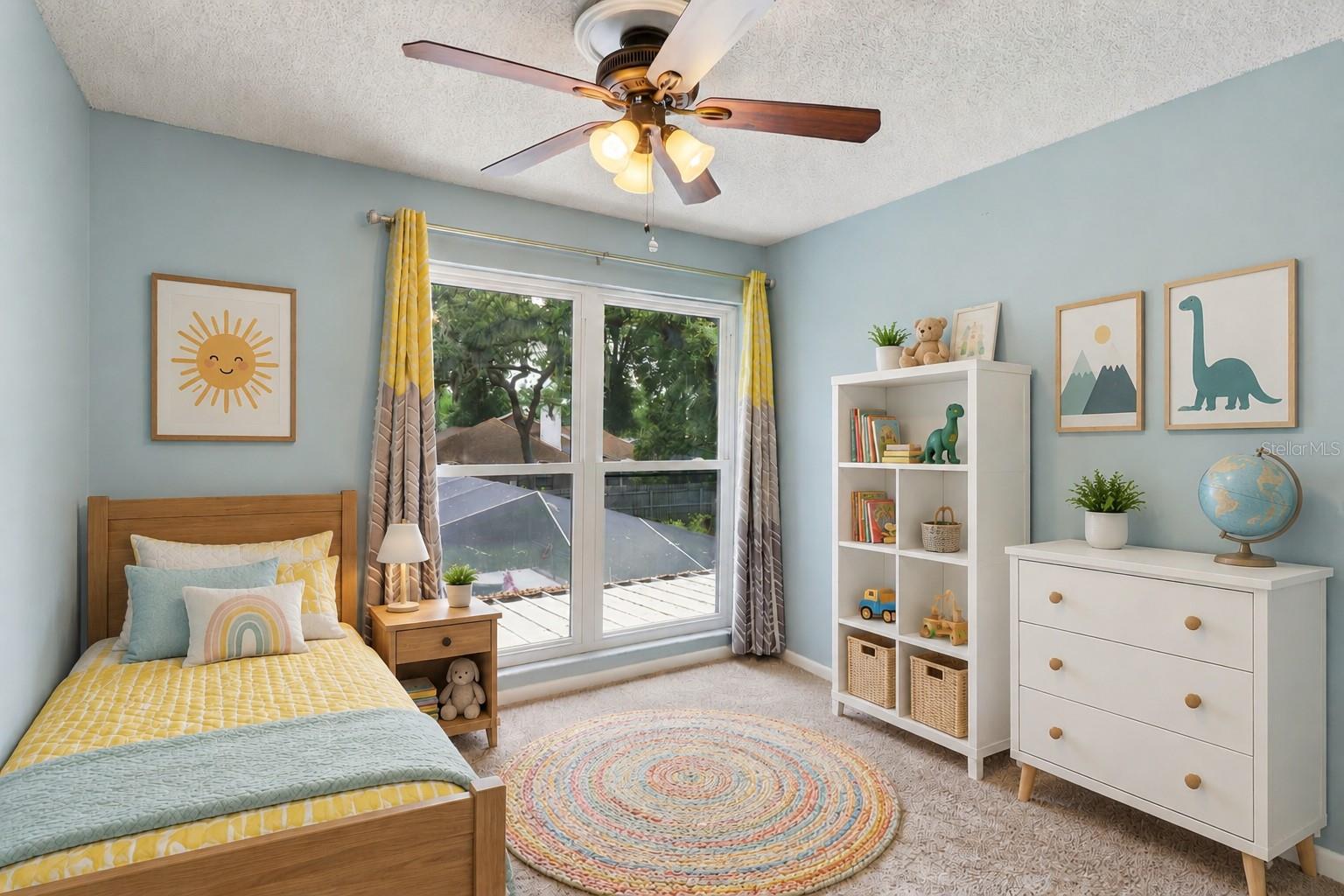 302 BLOOMINGFIELD DR — photo 37