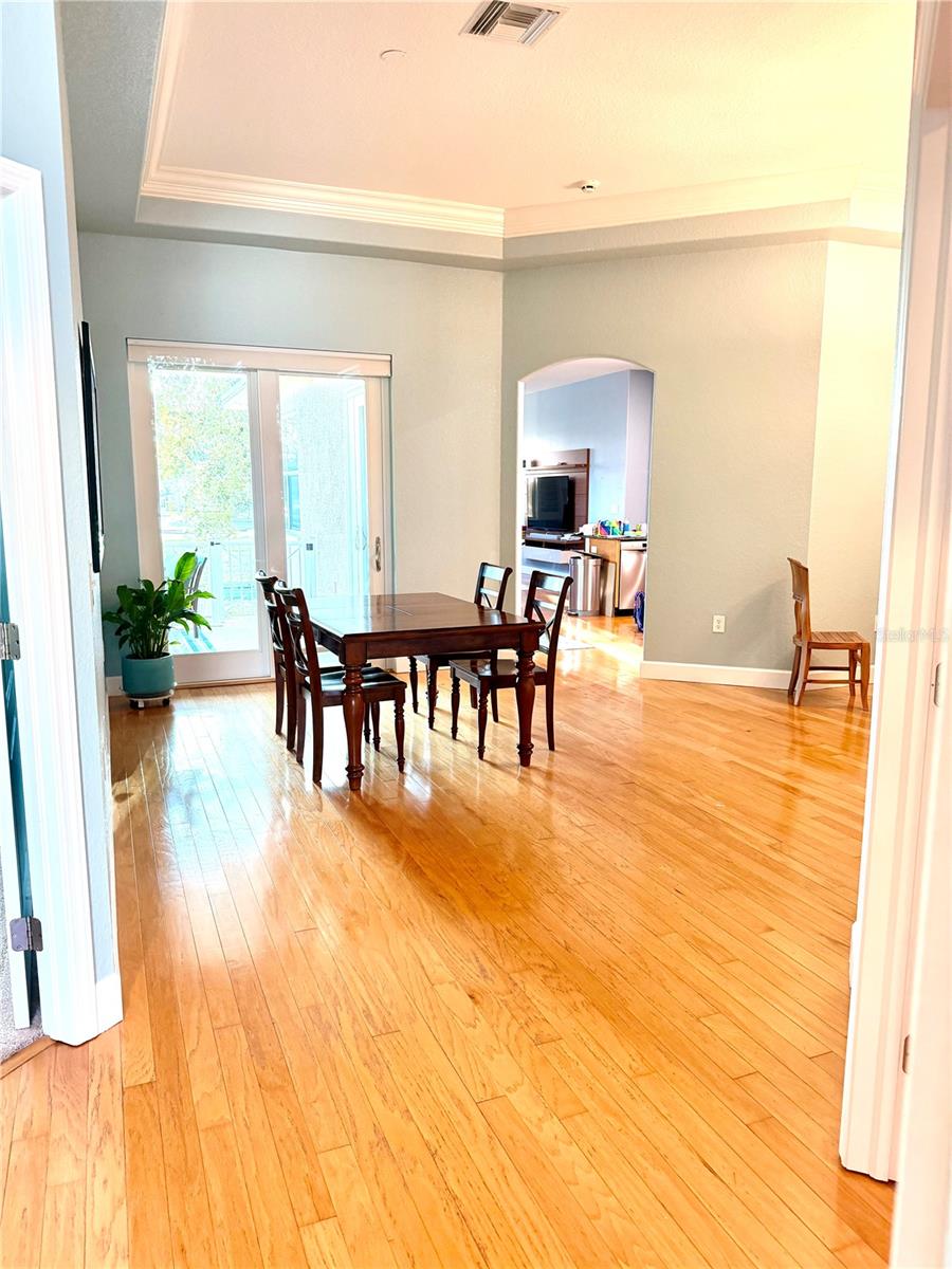 2008 N POINTE ALEXIS DR — photo 3