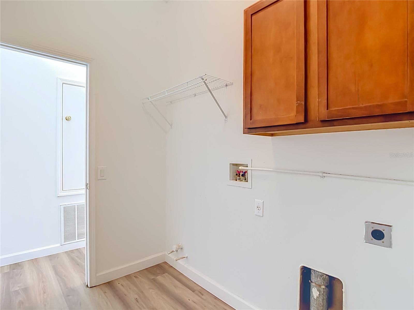 4751 BARCHETTA — photo 75