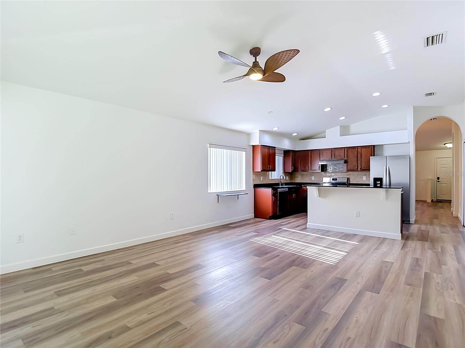 4751 BARCHETTA — photo 42
