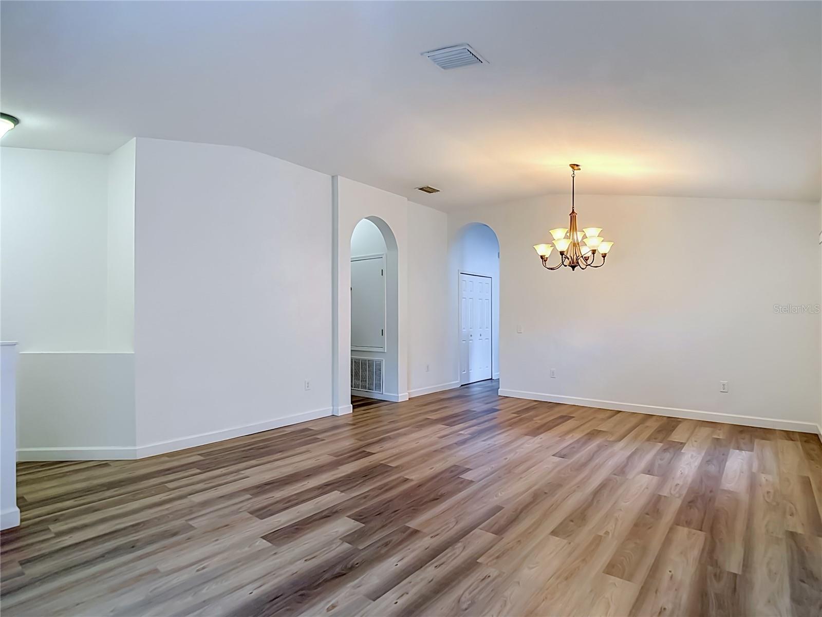 4751 BARCHETTA — photo 23