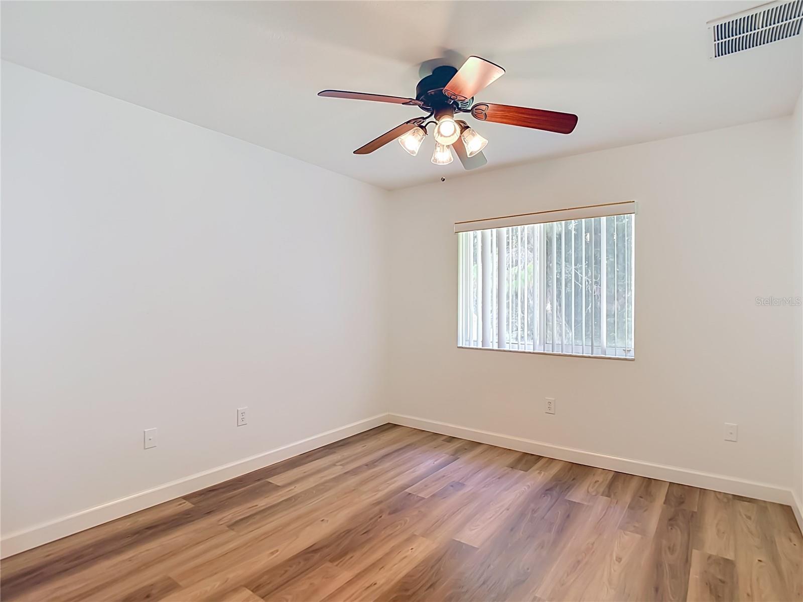 4751 BARCHETTA — photo 49