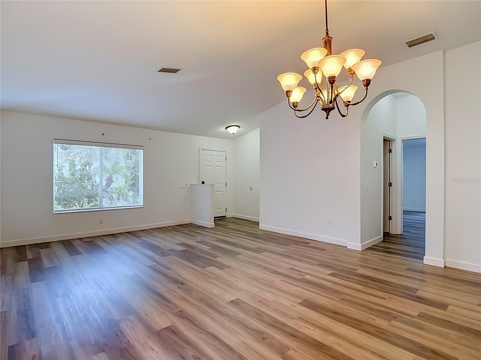 4751 BARCHETTA — photo 25