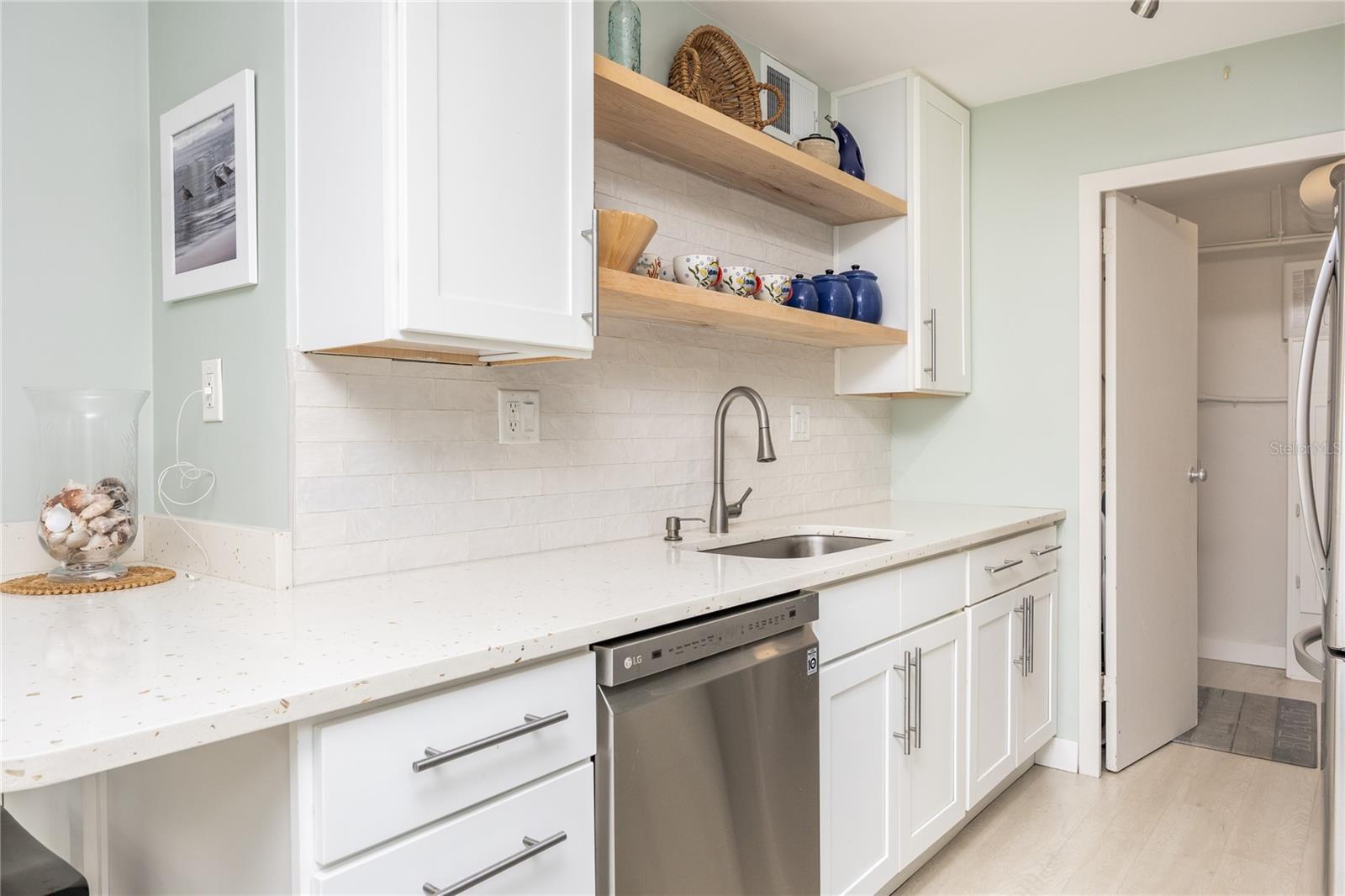 10355 PARADISE BLVD #412 — photo 3