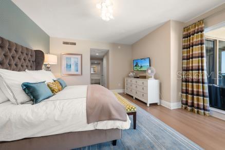 11 BAYMONT ST #1006 — photo 34