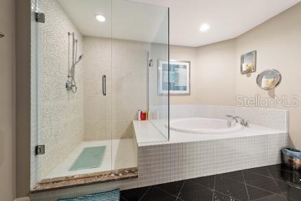 11 BAYMONT ST #1006 — photo 30