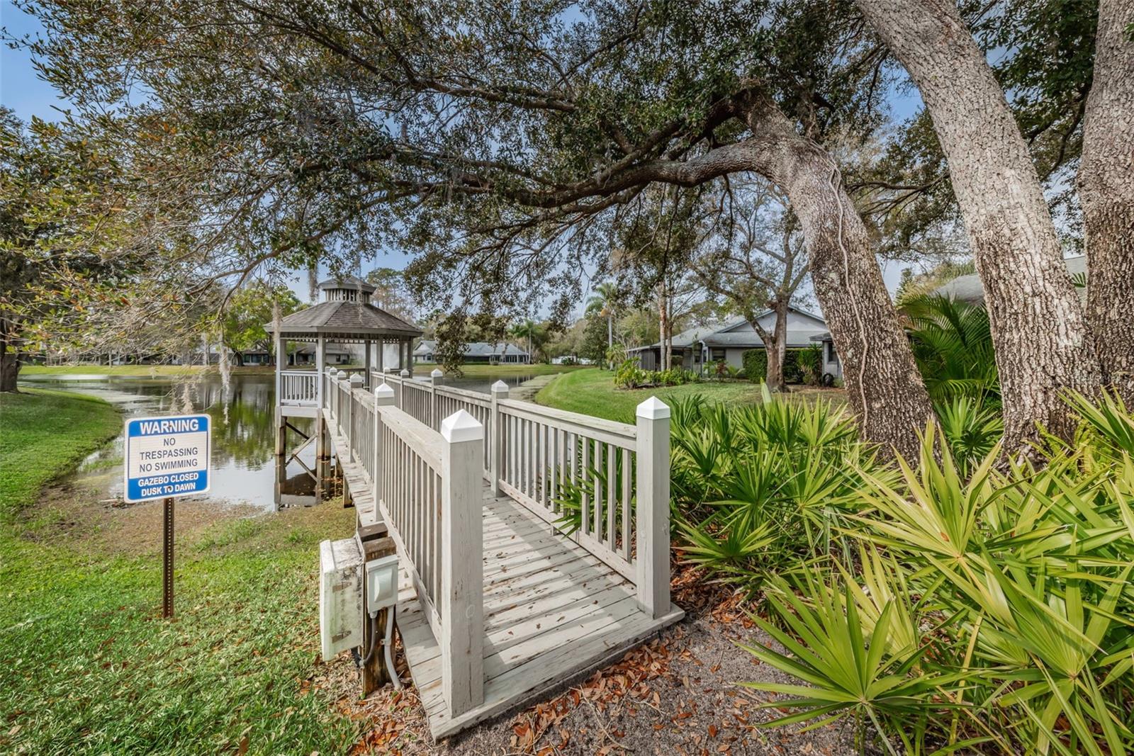 900 LUCAS LN — photo 24