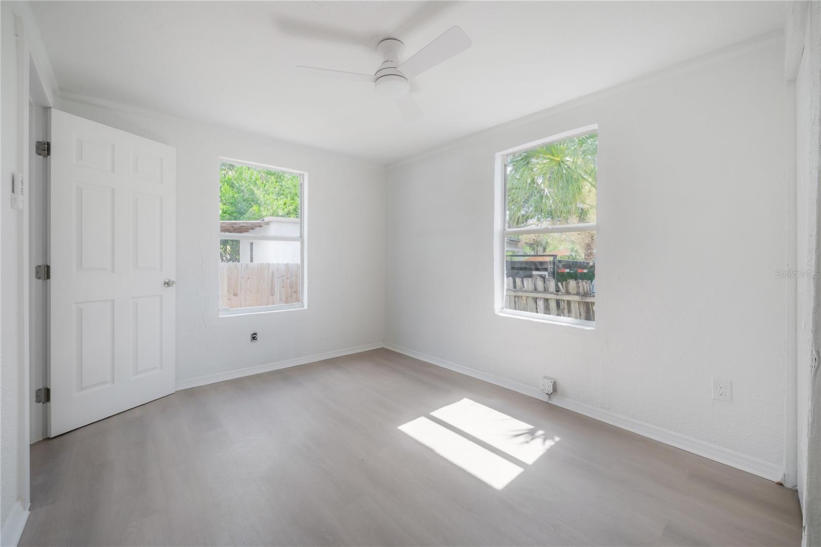 1918 E 21ST AVE — photo 19