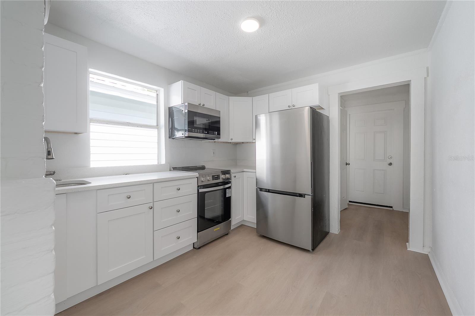 1918 E 21ST AVE — photo 11