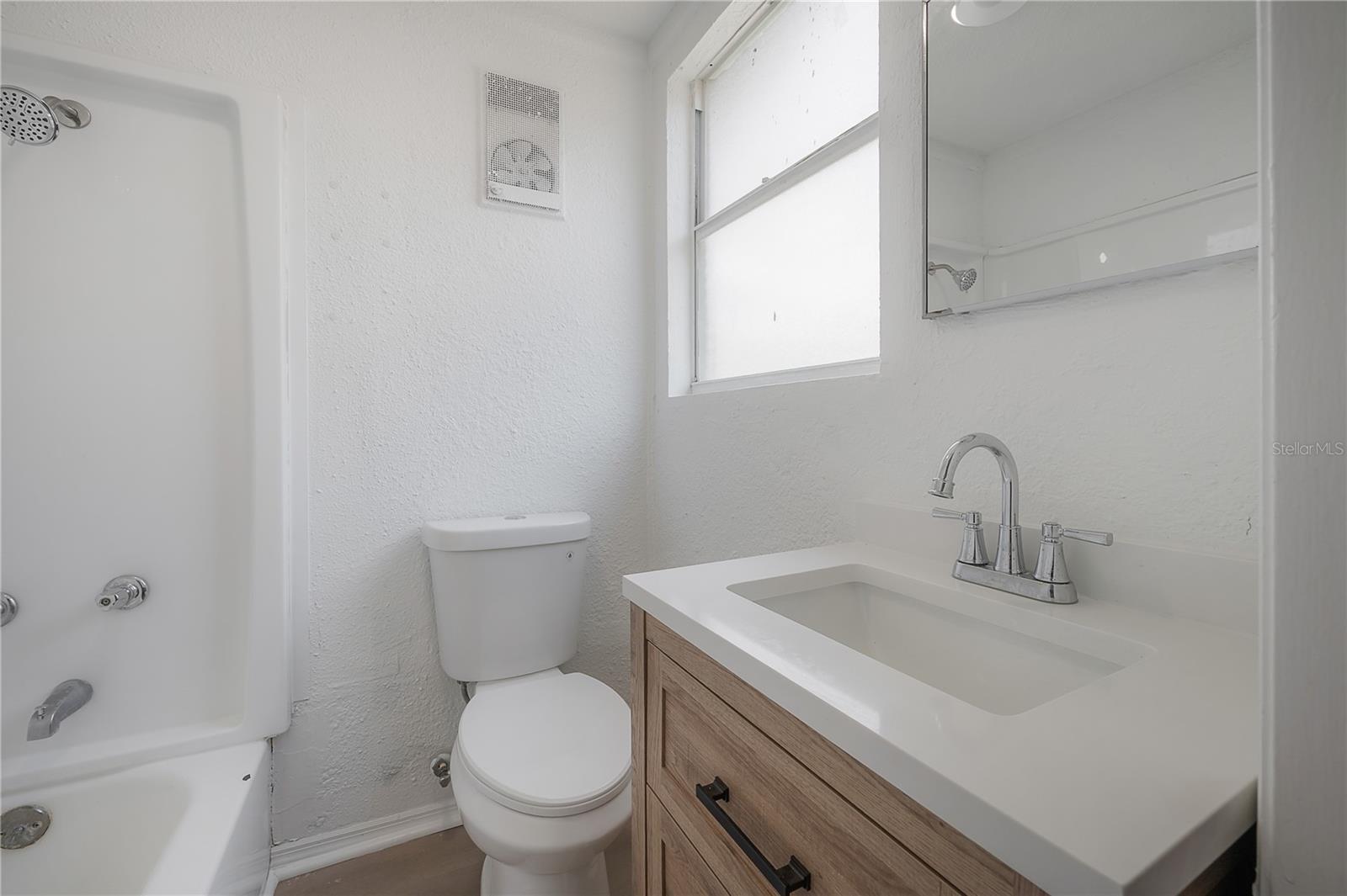 1918 E 21ST AVE — photo 15