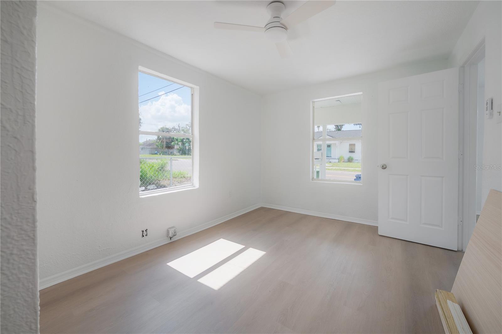 1918 E 21ST AVE — photo 14
