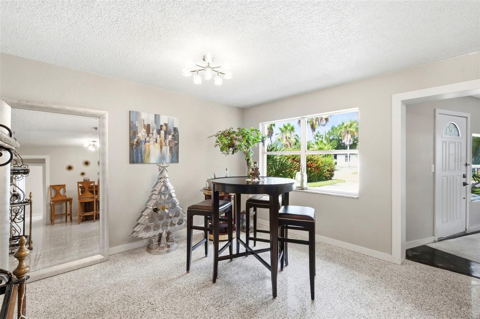 3947 HUNTINGTON ST NE — photo 13