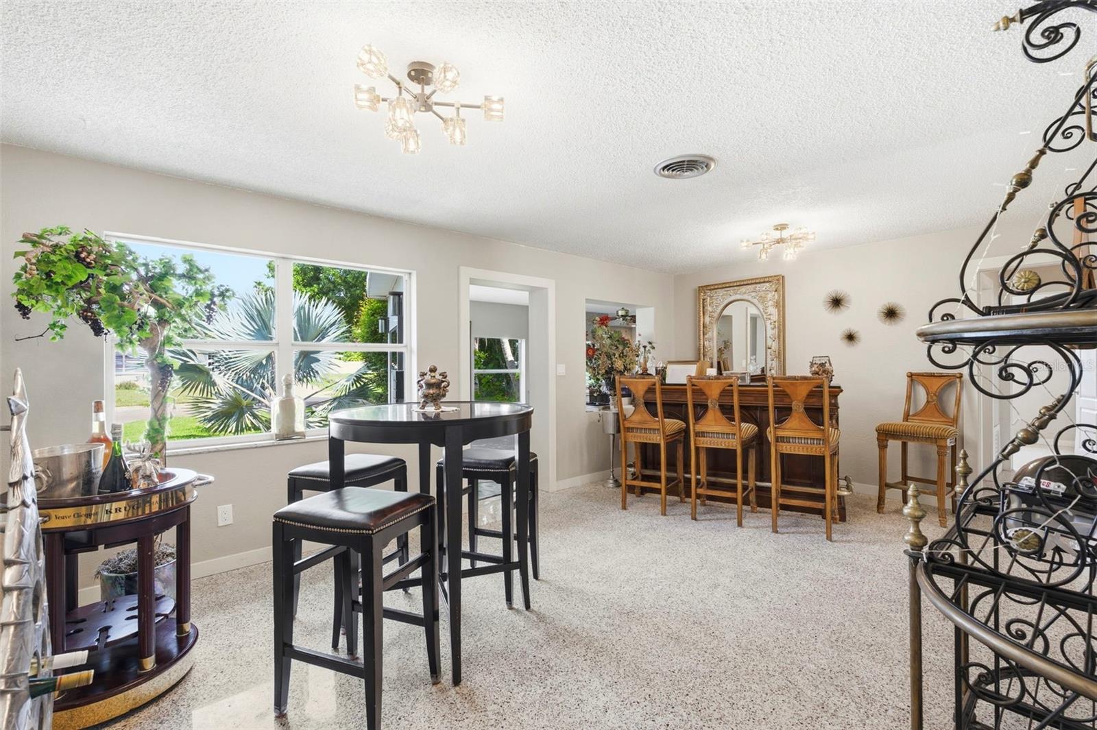 3947 HUNTINGTON ST NE — photo 14