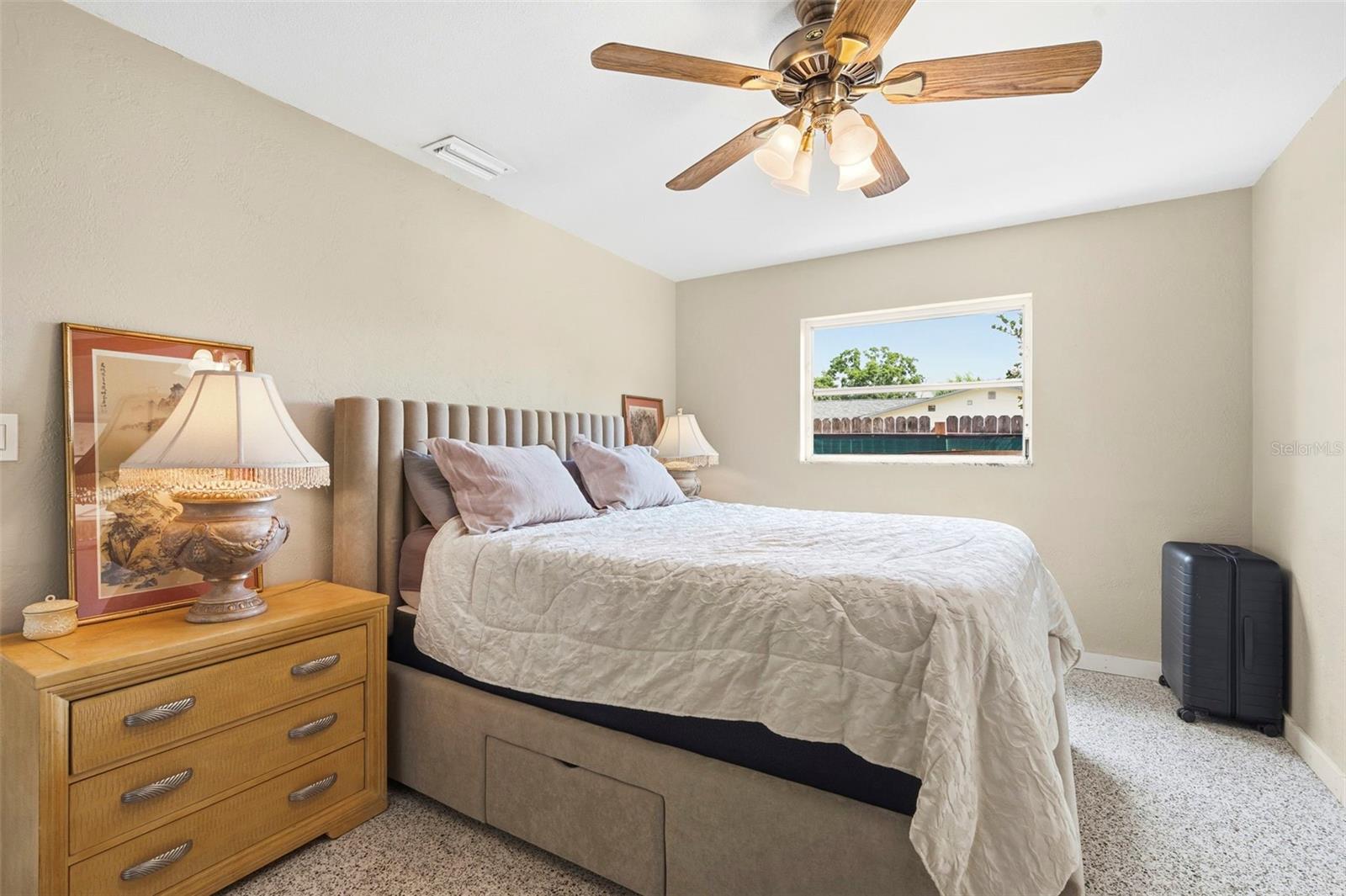 3947 HUNTINGTON ST NE — photo 37