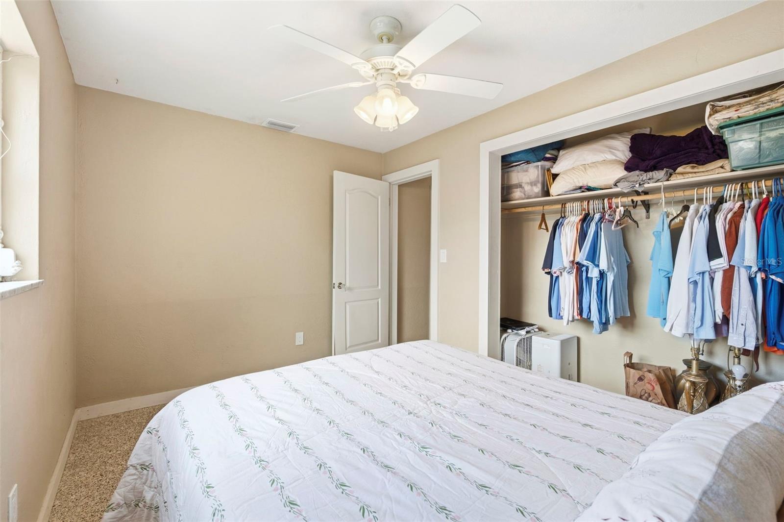 3947 HUNTINGTON ST NE — photo 33