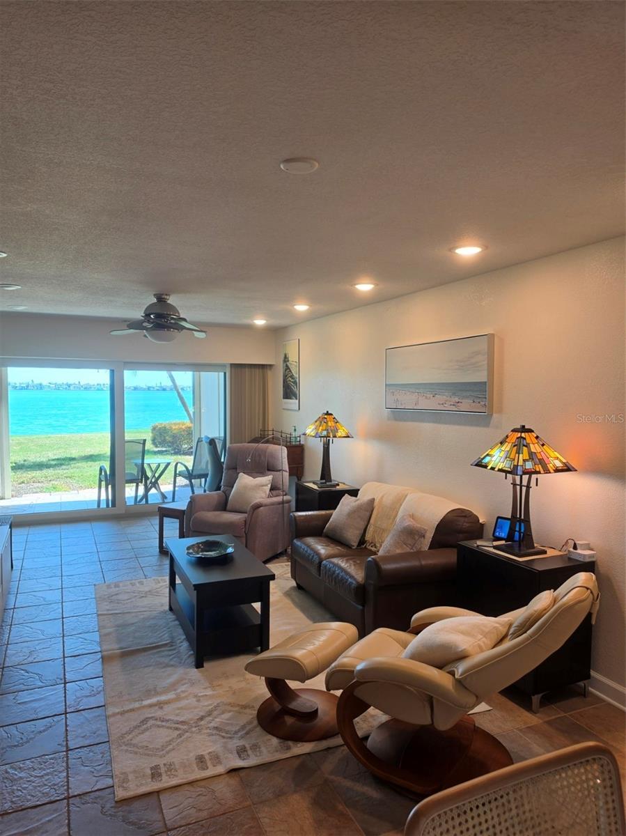 6295 BAHIA DEL MAR CIR #111 — photo 10