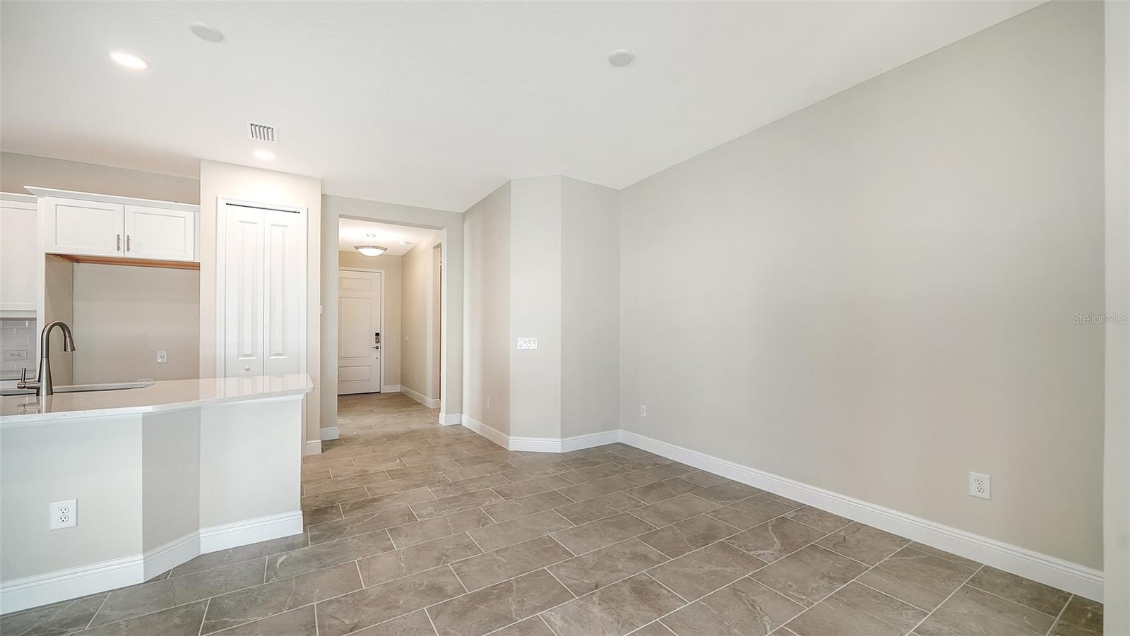 264 ALTAMURA CIR — photo 19