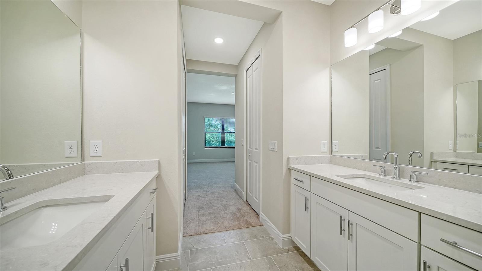264 ALTAMURA CIR — photo 24
