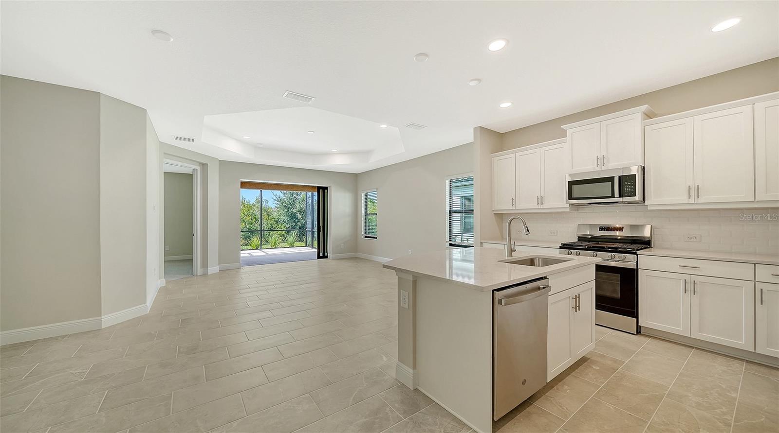 264 ALTAMURA CIR — photo 5